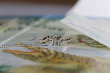 Charger l'image dans la galerie, Mobiles : souvenir d'enfance